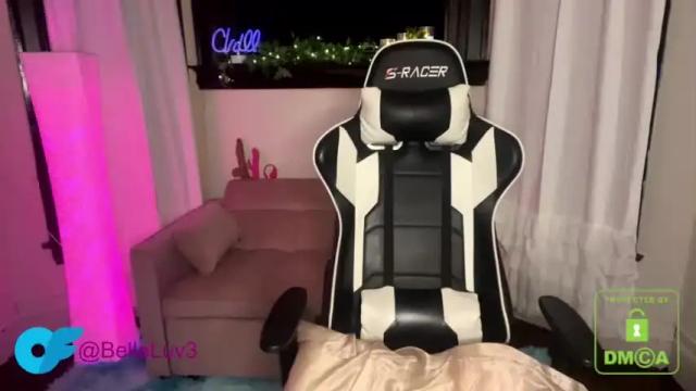Image 7 of petitegirluvsdick Stream on Chaturbate on 14 months ago