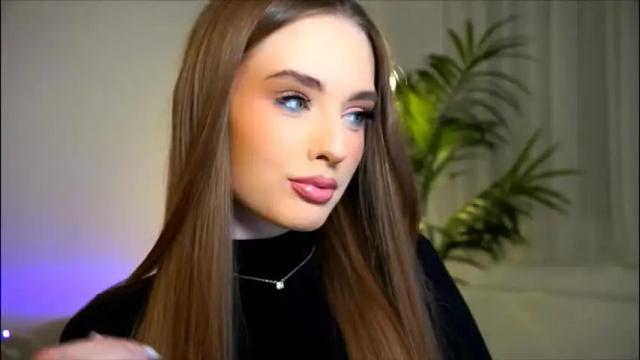 Image 12 of petitegonwiild Stream on Chaturbate on 4 months ago