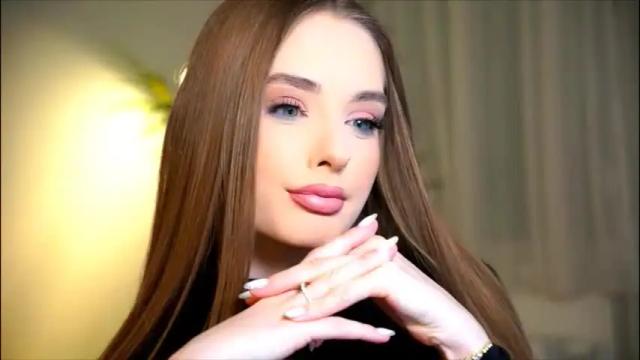 Image 4 of petitegonwiild Stream on Chaturbate on 3 months ago