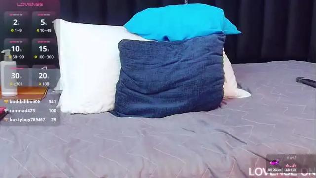 Image 8 of petitelittleebony Stream on Chaturbate on 1 month ago