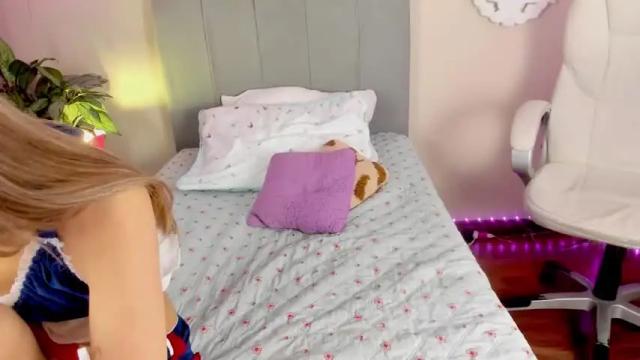 Image 6 of petitepix Stream on Chaturbate on 20 months ago