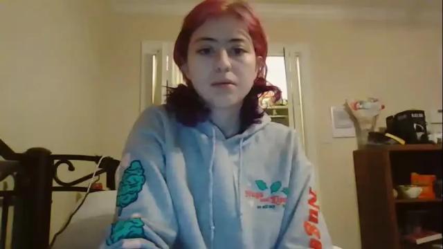 Image 2 of petitepixiegirl Stream on Chaturbate on 12 months ago