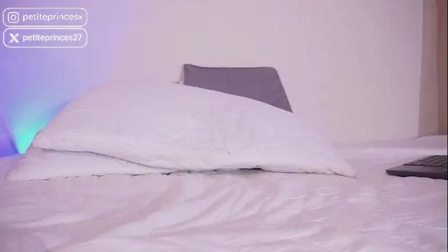 Image 3 of petiteprincesx Stream on Chaturbate on 1 month ago