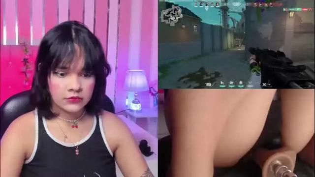 Image 3 of petitesally_ Stream on Chaturbate on 13 days ago