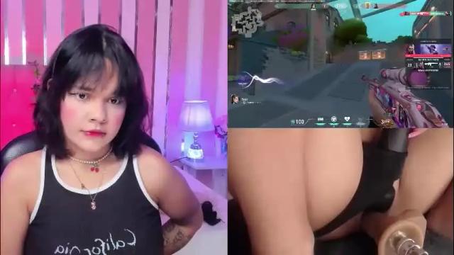 Image 4 of petitesally_ Stream on Chaturbate on 13 days ago