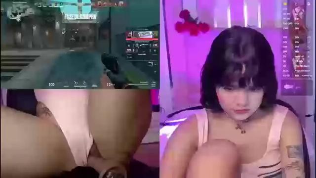 Image 3 of petitesally_ Stream on Chaturbate on 4 months ago