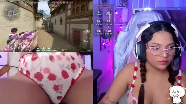 Image 12 of petitesofia_ Stream on Chaturbate on 1 month ago