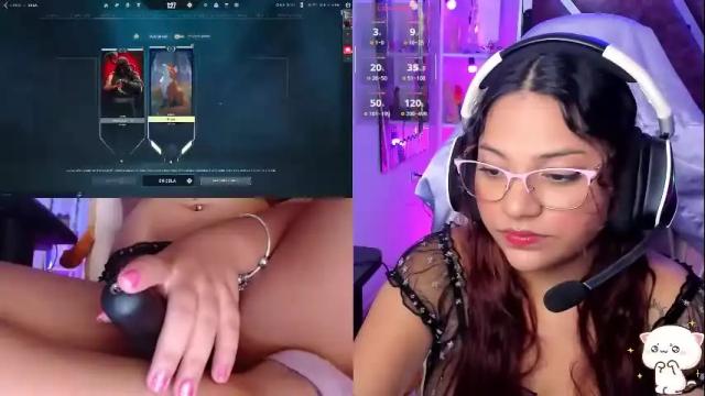 Image 7 of petitesofia_ Stream on Chaturbate on 1 month ago