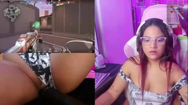 Image 3 of petitesofia_ Stream on Chaturbate on 1 month ago