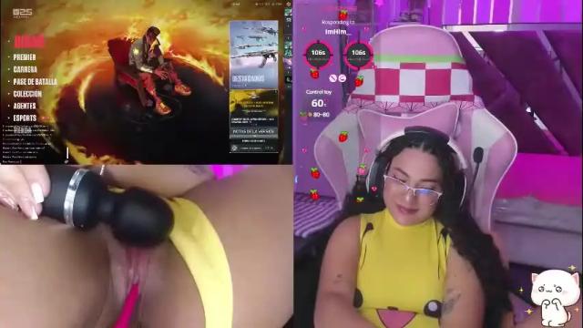 Image 12 of petitesofia_ Stream on Chaturbate on 29 days ago