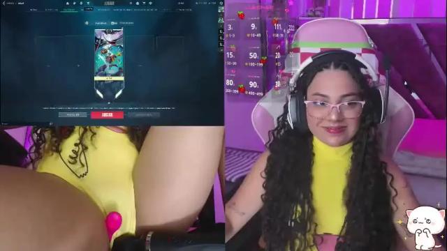 Image 8 of petitesofia_ Stream on Chaturbate on 29 days ago