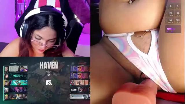 Image 11 of petitesofia_ Stream on Chaturbate on 12 days ago