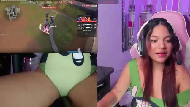 Image 12 of petitesofia_ Stream on Chaturbate on 5 days ago