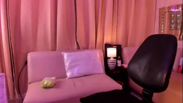Image 11 of petitesofia_ Stream on Chaturbate on 1 month ago