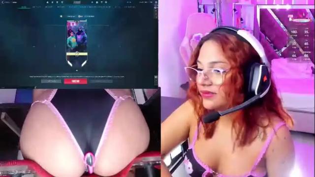 Image 10 of petitesofia_ Stream on Chaturbate on 13 days ago