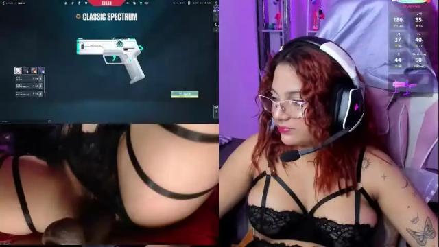 Image 8 of petitesofia_ Stream on Chaturbate on 4 days ago