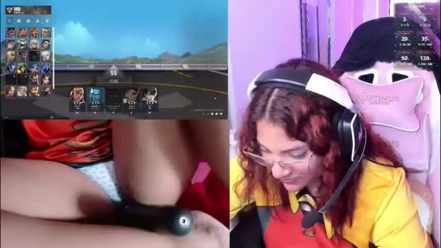 Image 10 of petitesofia_ Stream on Chaturbate on 2 months ago