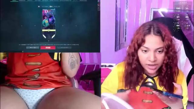 Image 3 of petitesofia_ Stream on Chaturbate on 2 months ago