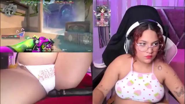 Image 10 of petitesofia_ Stream on Chaturbate on 1 month ago