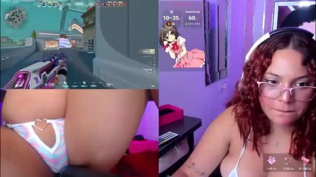 Image 12 of petitesofia_ Stream on Chaturbate on 1 month ago