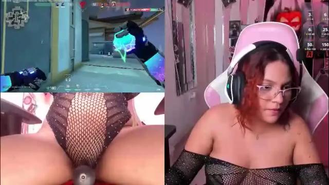 Image 8 of petitesofia_ Stream on Chaturbate on 6 days ago