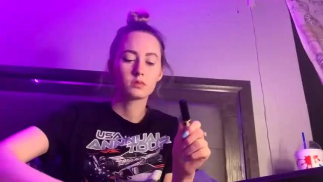 Image 12 of petitetinybabe Stream on Chaturbate on 24 months ago