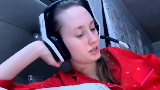 Image 6 of petitetinybabe Stream on Chaturbate on 24 months ago