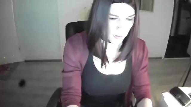 Image 3 of petracd_88 Stream on Chaturbate on 10 months ago