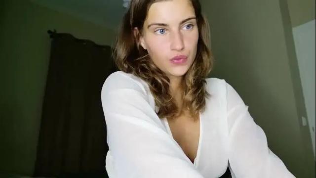 Image 6 of petrahornyx Stream on Chaturbate on 5 days ago