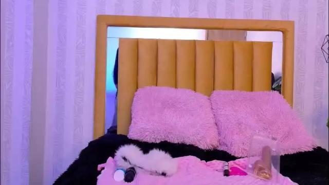 Thumbnail 3, pettit_courtny's Stream at Chaturbate, 2 months ago