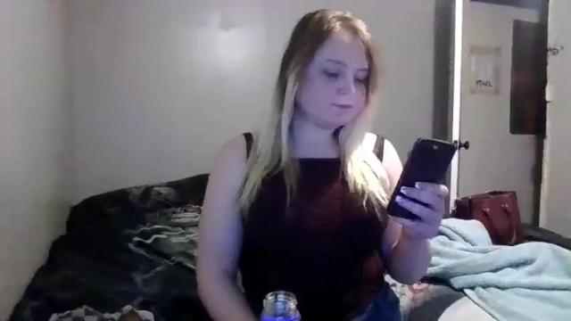 Image 8 of phatassblond Stream on Chaturbate on 14 months ago