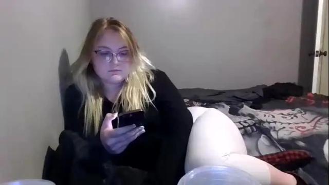 Thumbnail 1, phatassblond's Stream at Chaturbate, 14 months ago