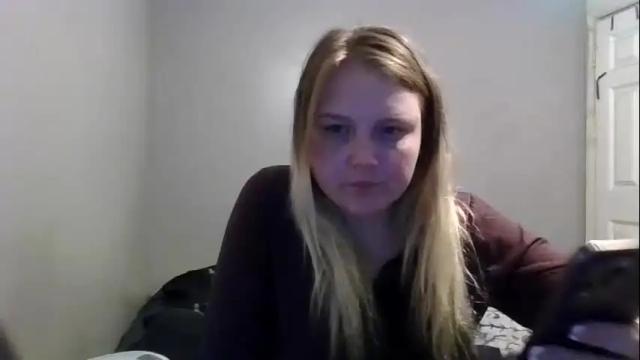 Image 11 of phatassblond Stream on Chaturbate on 14 months ago