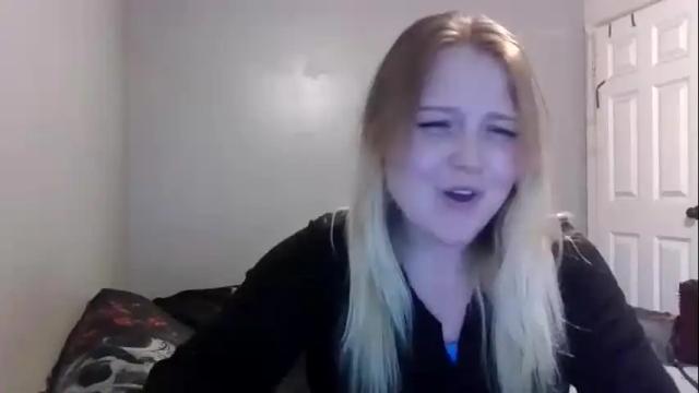 Image 10 of phatassblond Stream on Chaturbate on 14 months ago
