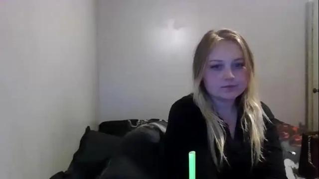 Image 10 of phatassblond Stream on Chaturbate on 14 months ago