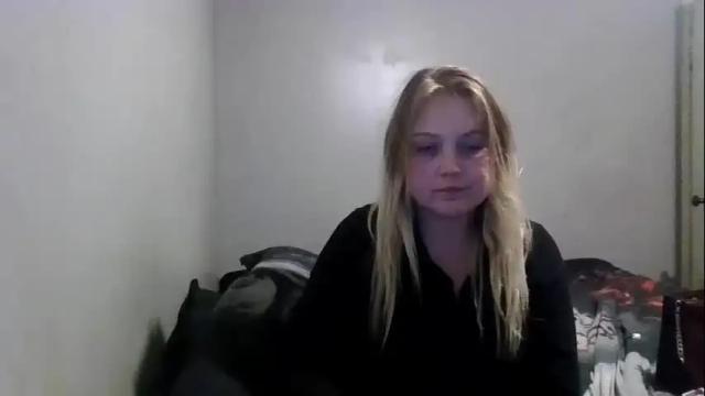 Image 6 of phatassblond Stream on Chaturbate on 14 months ago