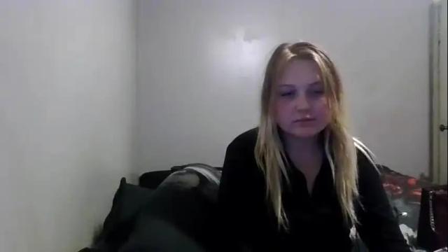 Image 7 of phatassblond Stream on Chaturbate on 14 months ago