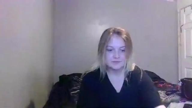 Image 10 of phatassblond Stream on Chaturbate on 14 months ago