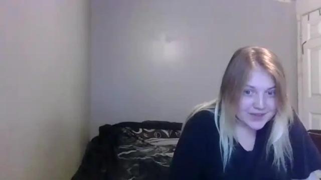 Image 11 of phatassblond Stream on Chaturbate on 14 months ago