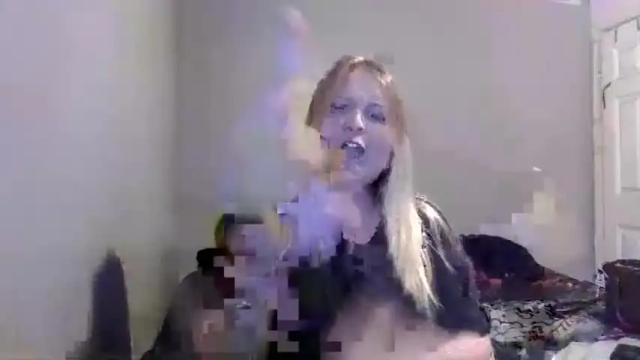 Image 6 of phatassblond Stream on Chaturbate on 14 months ago