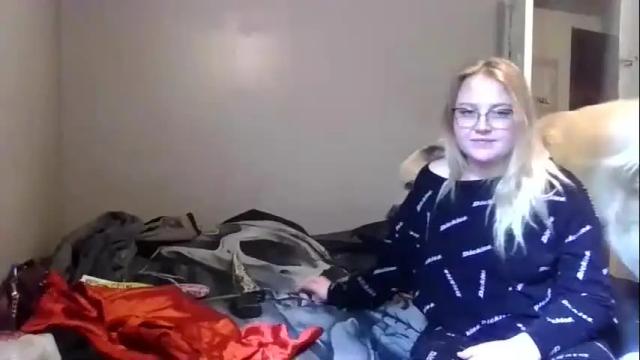 Image 10 of phatassblond Stream on Chaturbate on 13 months ago