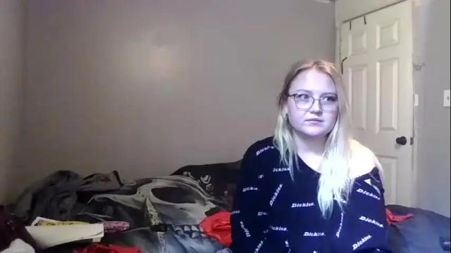 Image 6 of phatassblond Stream on Chaturbate on 13 months ago