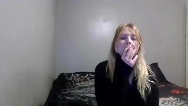 Image 10 of phatassblond Stream on Chaturbate on 13 months ago