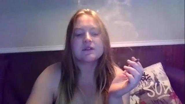 Image 8 of phatassblond Stream on Chaturbate on 1 month ago