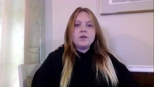 Image 10 of phatassblond Stream on Chaturbate on 1 month ago