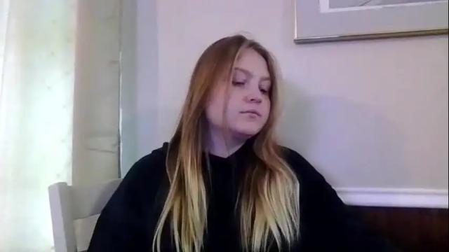 Image 2 of phatassblond Stream on Chaturbate on 1 month ago
