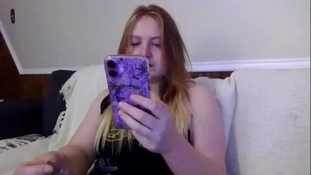 Image 7 of phatassblond Stream on Chaturbate on 1 month ago