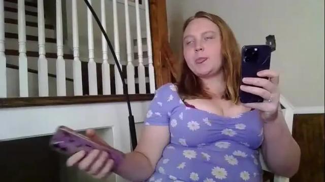 Image 7 of phatassblond Stream on Chaturbate on 5 months ago