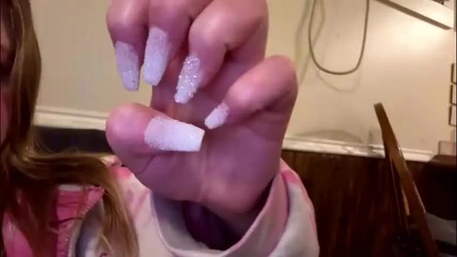 Image 11 of phatassblond Stream on Chaturbate on 3 days ago