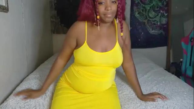 Image 6 of phatjuicypeach Stream on Chaturbate on 2 months ago